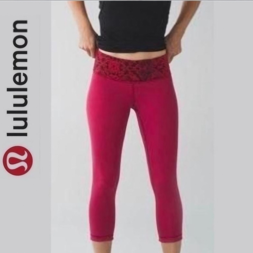Lululemon Athletica Mid- Rise Berry/Red Cropped Reversible Leggings- Snake Print